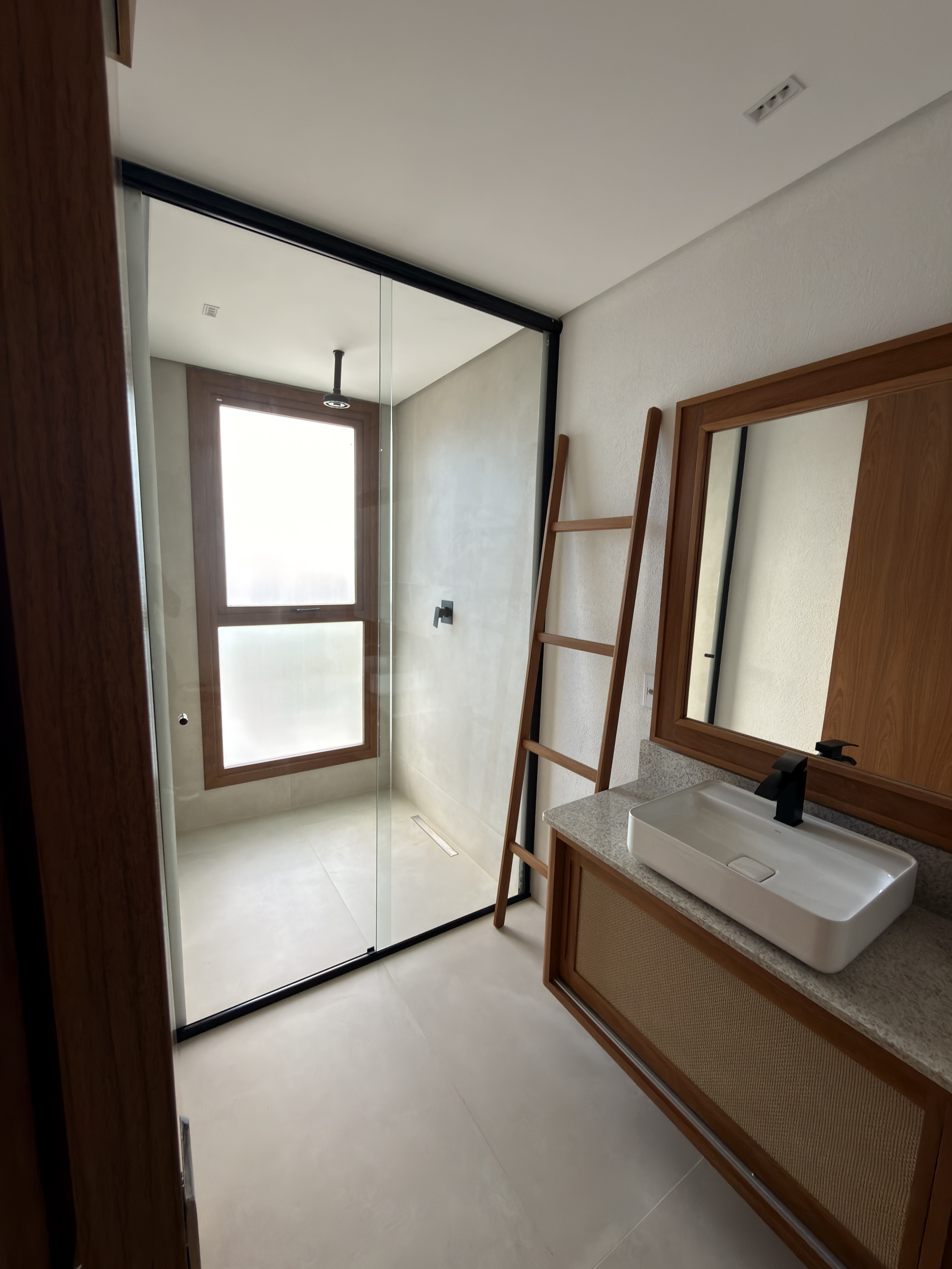 Casa pé na areia Santo André-Ba